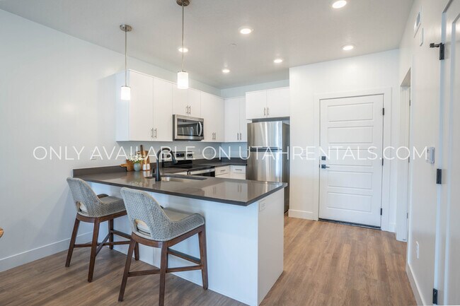 property at 980 W Center St