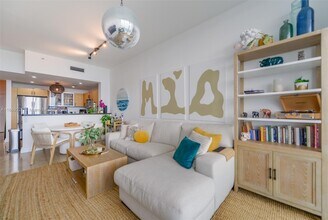 725 NE 22nd St in Miami, FL - Building Photo - Building Photo