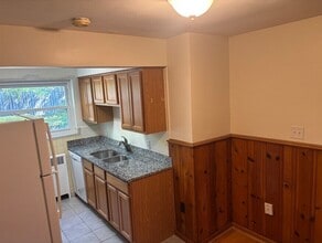 3000 Linwood Ave in Cincinnati, OH - Building Photo - Building Photo