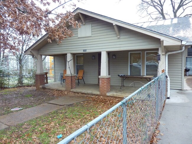 property at 2305 Highland Ave