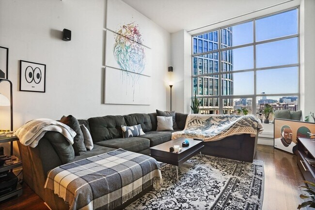 360 Newbury St in Boston, MA - Building Photo - Building Photo