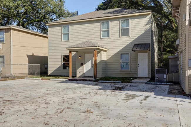property at 727 Tulane Ave