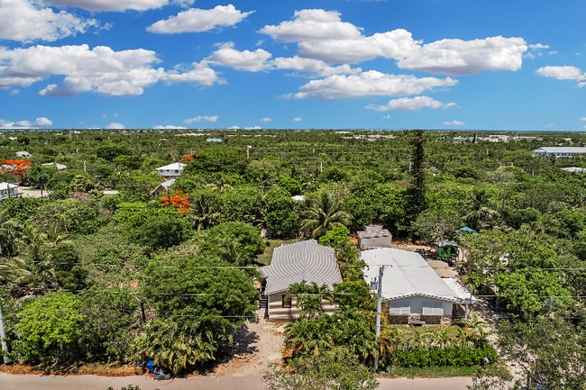 property at 117 Sandy Cir W