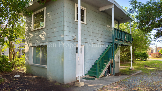 3802 Peachtree Ave