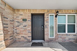 1710 Good Day Dr in Missouri City, TX - Building Photo - Building Photo