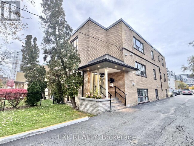 property at 25 Paisley Blvd E