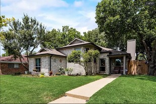 7713 Salzburg Dr in Rowlett, TX - Building Photo