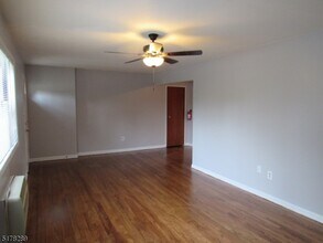 1 Colonial Dr-Unit -E in Little Falls, NJ - Building Photo - Building Photo