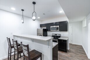 Temple Apartments in Philadelphia, PA - Building Photo