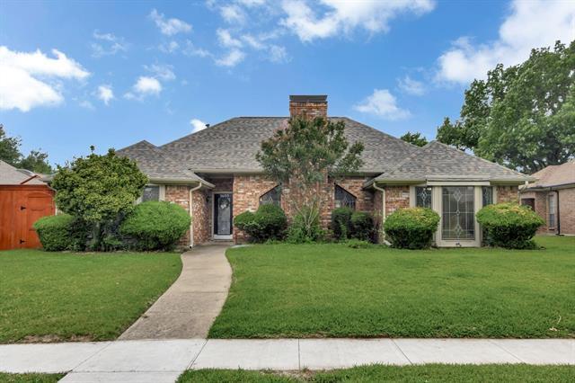 property at 2605 Pickwick Ln