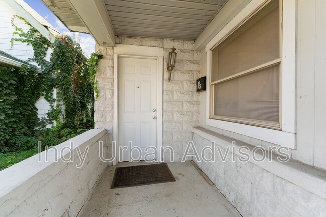 1919 Southeastern Ave in Indianapolis, IN - Foto de edificio - Building Photo