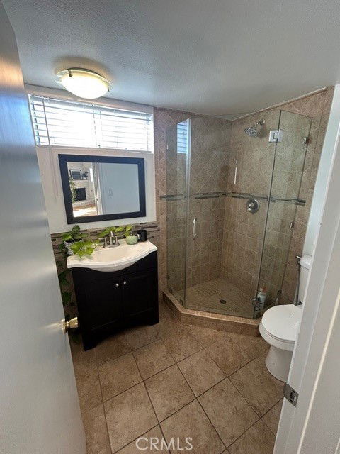 22632 Cass Ave in Los Angeles, CA - Building Photo