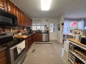 10 Webster St, Unit 1 in Winchester, MA - Building Photo - Building Photo