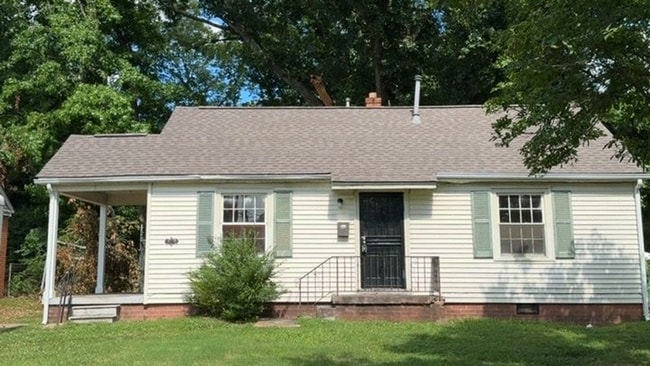 property at 1240 Robin Hood Ln