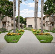 16208 Cornuta Ave-Unit -B in Bellflower, CA - Building Photo - Building Photo