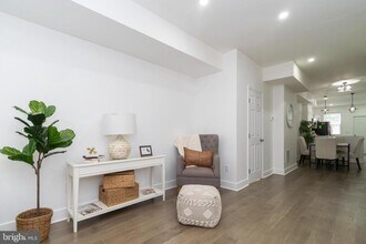 1528 Holbrook St in Baltimore, MD - Building Photo - Building Photo