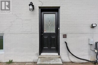 242 Acton Ave in Toronto, ON - Building Photo - Building Photo