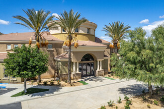 Peppertree in Hemet, CA - Foto de edificio - Building Photo