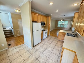 64 Scottish Ln in Durham, NC - Building Photo - Building Photo