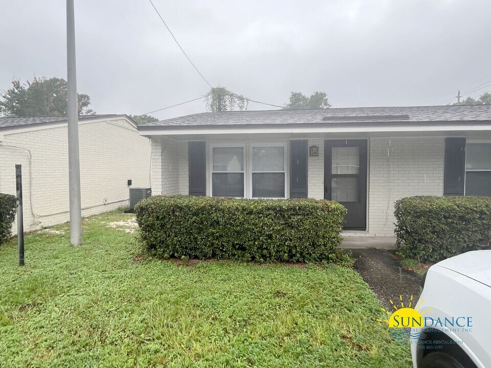 3751 E Olive Rd in Pensacola, FL - Building Photo
