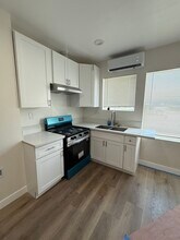 760 N Olive St, Unit C in Anaheim, CA - Building Photo - Building Photo