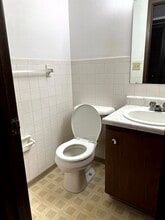 111 Pin Oak Dr in Pekin, IL - Building Photo - Building Photo