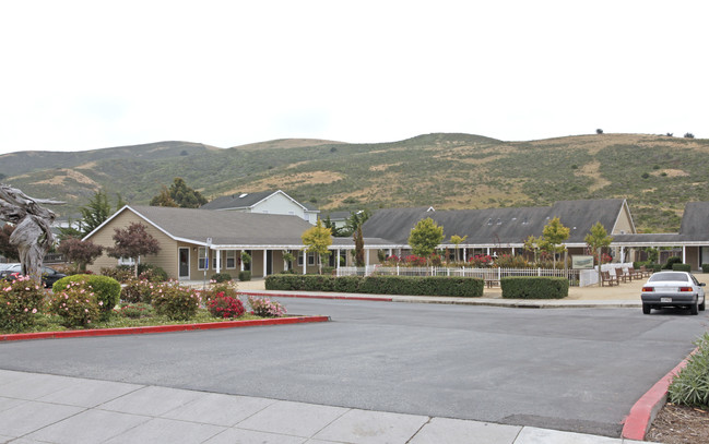 Moonridge Apartments in Half Moon Bay, CA - Foto de edificio - Building Photo