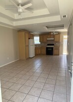 2408 Moonlight Ln in Edinburg, TX - Building Photo