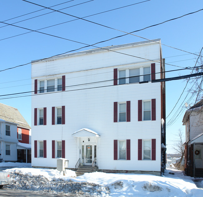 118 N 2nd Ave in Mechanicville, NY - Foto de edificio - Building Photo