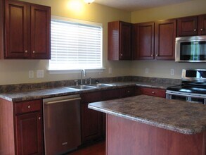 126 Legends Dr in Hendersonville, TN - Building Photo - Building Photo