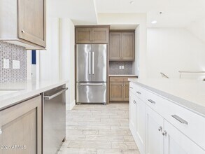 4816 N Woodmere Fairway in Scottsdale, AZ - Building Photo - Building Photo