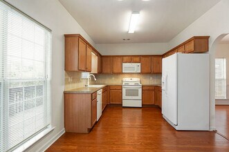 164 Village Ln in Pelham, AL - Building Photo - Building Photo