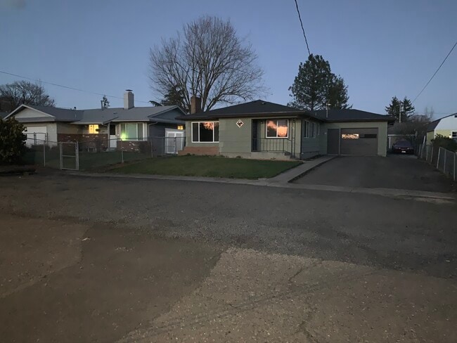 property at 364 S 8th St