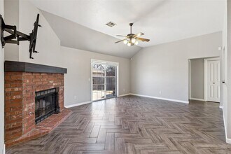 824 Hunter Pl in Edmond, OK - Building Photo - Building Photo