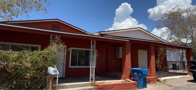 property at 109 N Pinal Ave