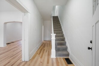 2213 Woodstock Ave in Pittsburgh, PA - Building Photo - Building Photo