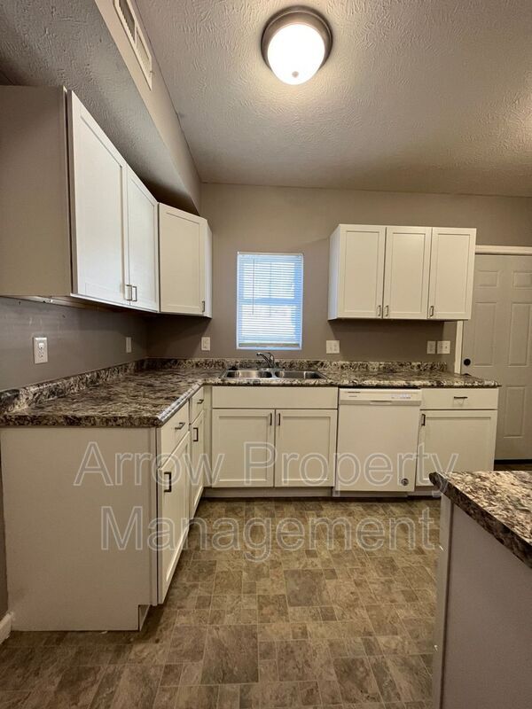 1309 S 10th St in Lincoln, NE - Building Photo - Building Photo