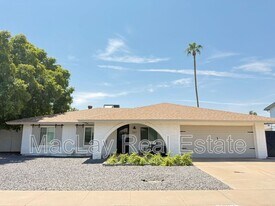 1363 W Los Lagos Vista in Mesa, AZ - Building Photo