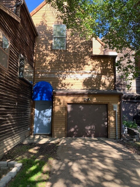 4904 NW Barry Rd in Kansas City, MO - Building Photo