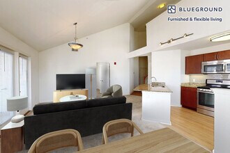 998 Stewart Ave in Garden City, NY - Building Photo - Building Photo