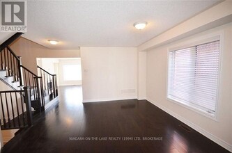 62 Keith Cres in Niagara-On-The-Lake, ON - Building Photo - Building Photo