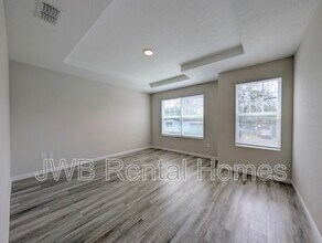 9027 Cocoa Ave in Jacksonville, FL - Building Photo - Building Photo