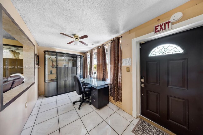 526 S 28th Ave in Hollywood, FL - Building Photo - Building Photo