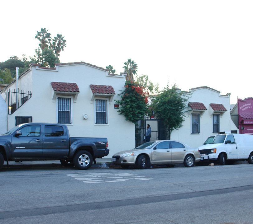 1408-1412 Micheltorena St in Los Angeles, CA - Building Photo