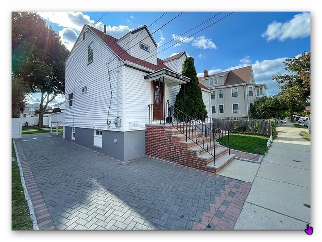 47 Bickford Ave, Unit basementunit