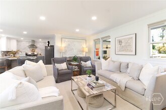 1092 West Lake Dr in Athens, GA - Building Photo - Building Photo