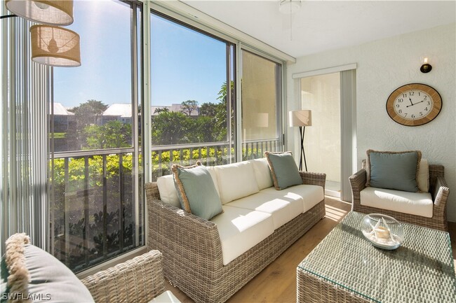 776 Willowbrook Dr in Naples, FL - Building Photo - Building Photo