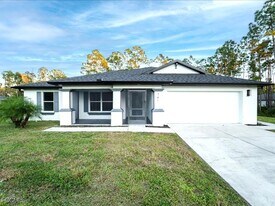 741 Boulogne Ct in Lehigh Acres, FL - Building Photo