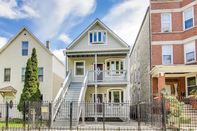 property at 3043 N Monticello Ave