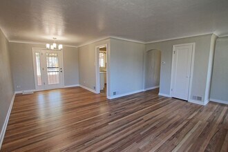 2840 Holly St in Denver, CO - Building Photo - Building Photo